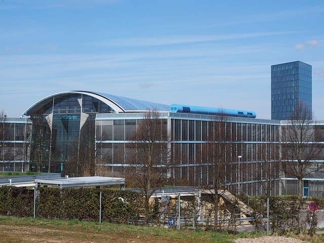 Avis indépendance AM William Higgons